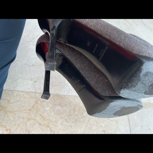 Yves Saint Laurent Metallic Gray Platform Pumps - Picture 9 of 16